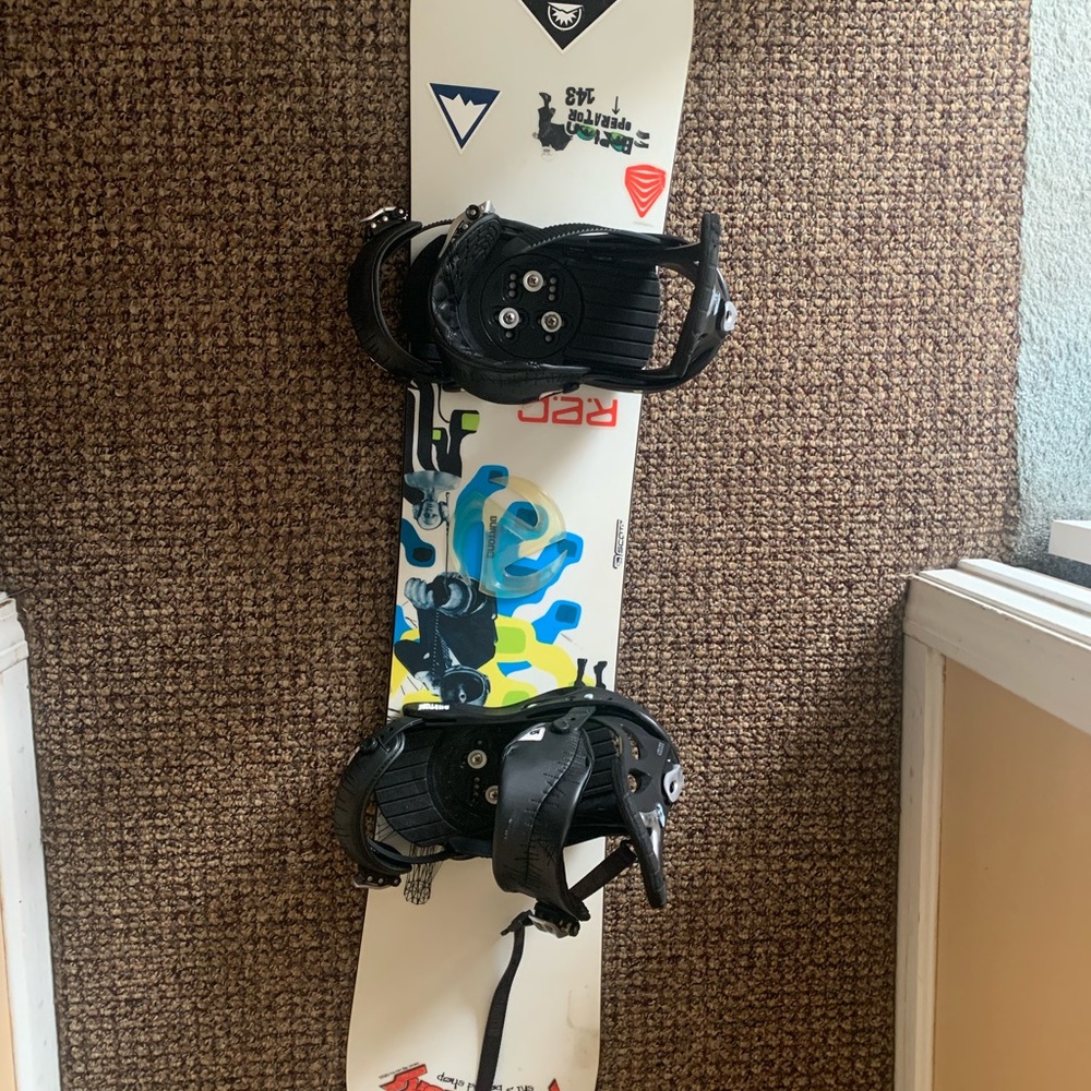 Mens 143” burton operator board only used a few times
